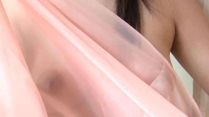 【超過激！】17歳の超セクシー美少女の着エロが大事故すぎる！！